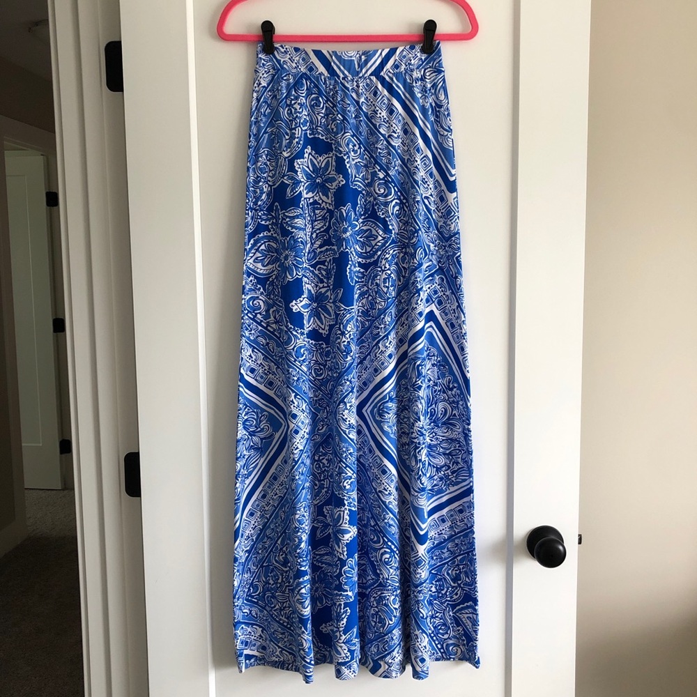 EUC Lilly Pulitzer Blue and White maxi skirt
